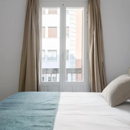 Apartment Montaber - La Paz Market Madrid