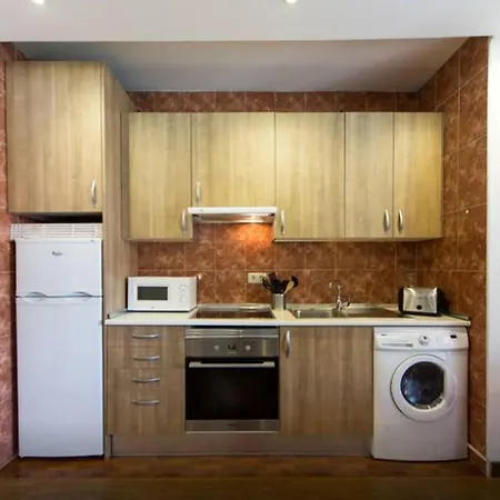 Bookinmadrid Com - Puerta Del Sol Apartment *
