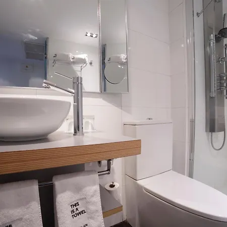 Hotell Petit Palace Plaza Espana Madrid