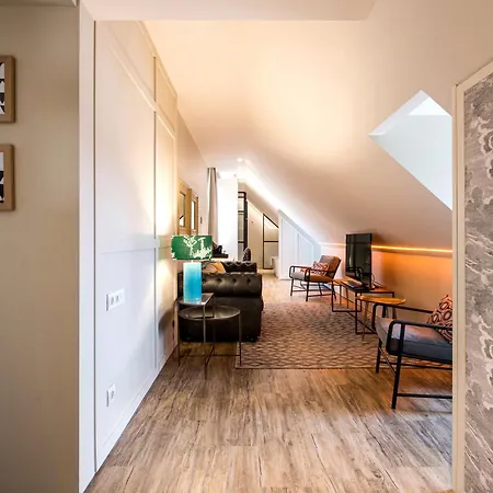 Pestana Plaza Mayor 4*