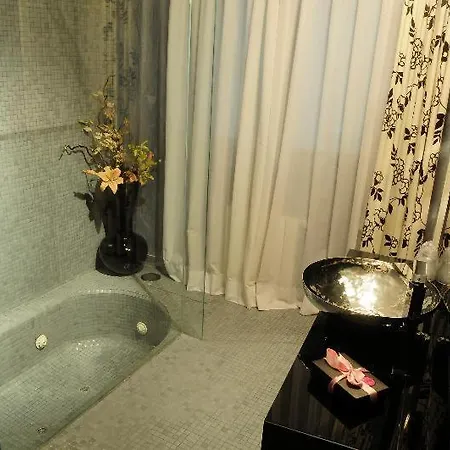 Abalu Design Boutique Gran Via 3*