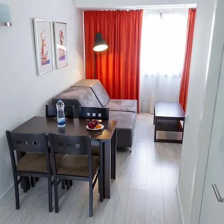 Lägenhetshotell Recoletos 3*