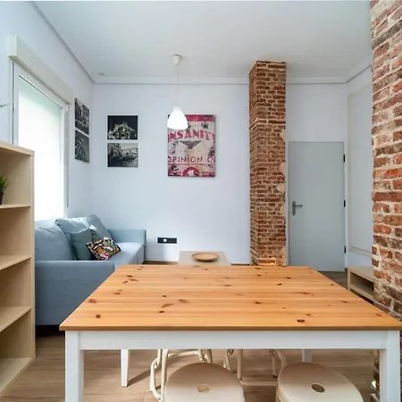 Guestready - Mais Um Tijolo Na Parede Madrid
