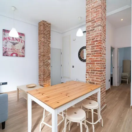 Guestready - Mais Um Tijolo Na Parede * Madrid