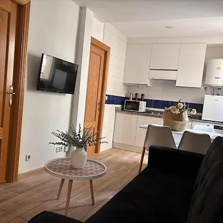 Apartment For Coqueto Temporal De Dos En El Corazon De Sgv63 Madrid