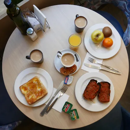 Guest house 4c Cuatro Caminos 3*