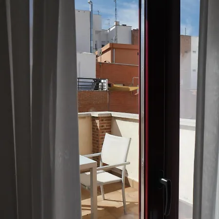 4c Cuatro Caminos Guest house 3*