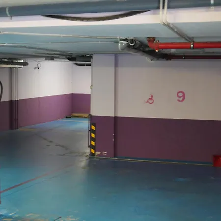 4c Cuatro Caminos Guest house Madrid