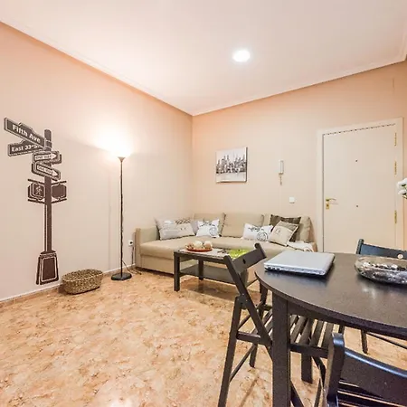 Boutique In The Heart Of Apartment *