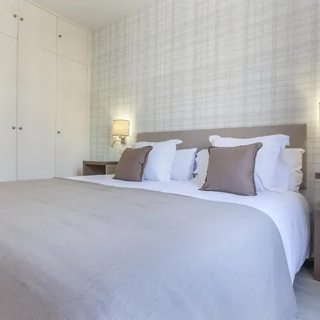 Mit House Olavide En Apartamento *