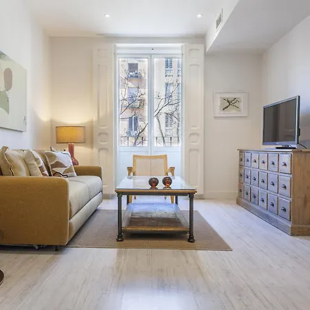 Mit House Olavide En Apartamento