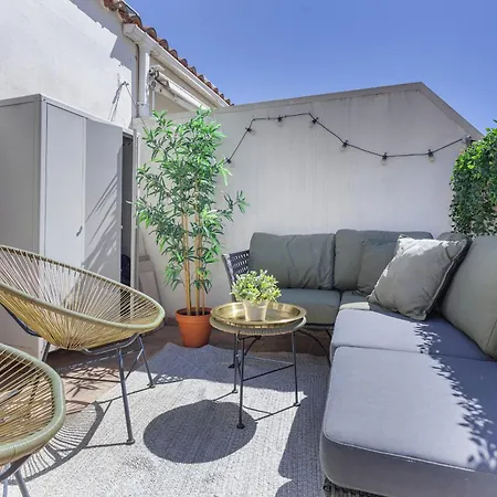 Malasana Terrace En Apartment Madrid