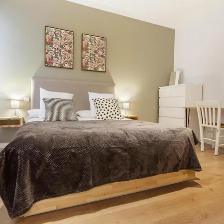 Apartamento Malasana V En Madrid