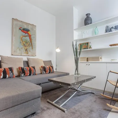 Apartment Cortes Ii En Madrid