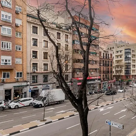 Apartamento Charming Embajadores Ii - *