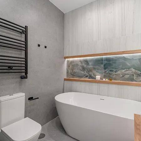 Apartment Plaza Espana Viii Calle San Bernardo 3br 3bh