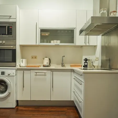 Bright And Cozy-1bedroom 1bathroom-malasana Apartment