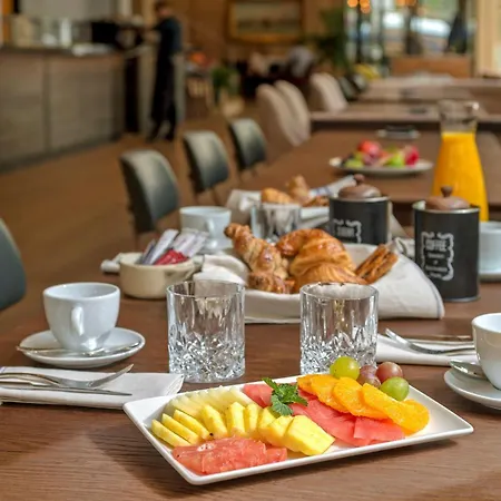 Hotel Nh Collection Suecia 5*