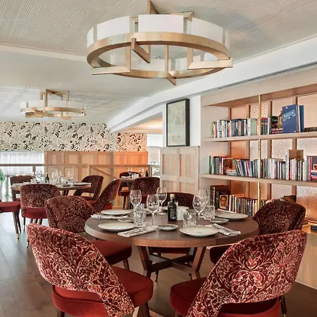 Nh Collection Suecia Hotel