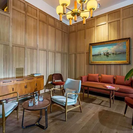Nh Collection Suecia Hotel 5*