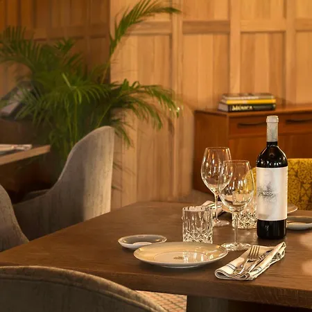 Hotel Nh Collection Suecia 5*