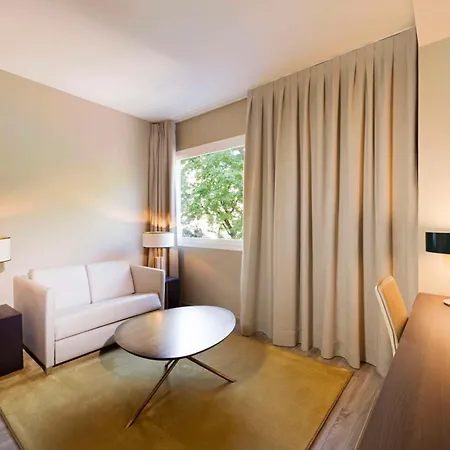 Nh Collection Suecia Hotel
