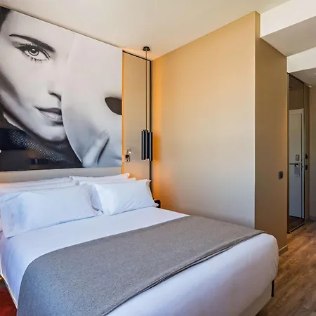 Nh Collection Suecia Hotel 5*