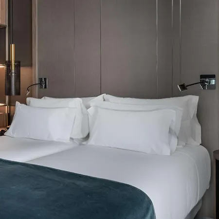 Nh Collection Gran Via Hotel 4*