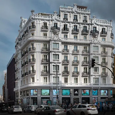 Hotel Nh Collection Gran Via 4*