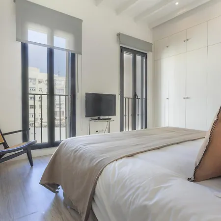 Mit House Olavide En Apartamento *