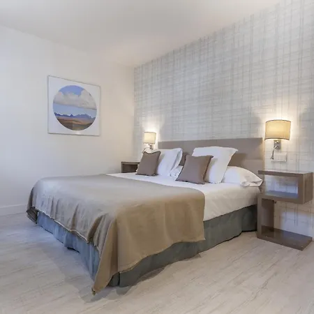 Mit House Olavide En Apartamento