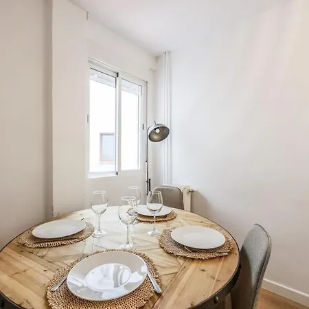Urban Oasis In - Steps From River Manzanares *