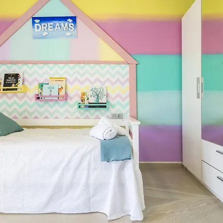 Gemas Adosado En Urbanizacion Cerrada Holiday home