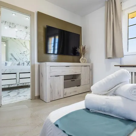 Holiday home Gemas Adosado En Urbanizacion Cerrada