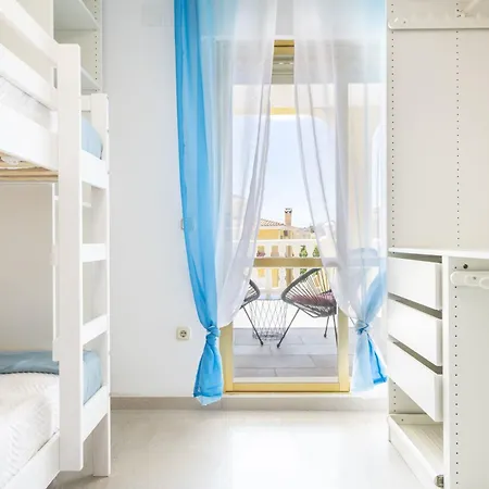 Holiday home Gemas Adosado En Urbanizacion Cerrada *