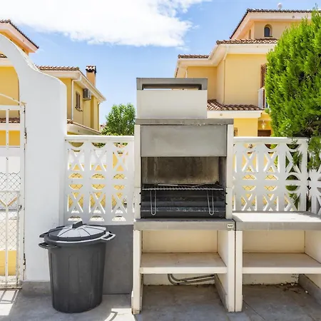 Gemas Adosado En Urbanizacion Cerrada Holiday home Peniscola