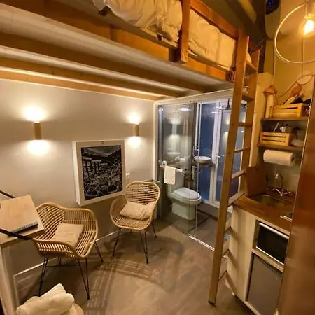 Mini Estudio De 8 M2 En El Corazon De Malasana De Membrillosuites Apartment Madrid
