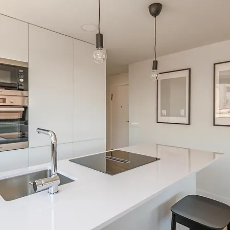 Bernabeu Nuevos Ministerios Apartamento *