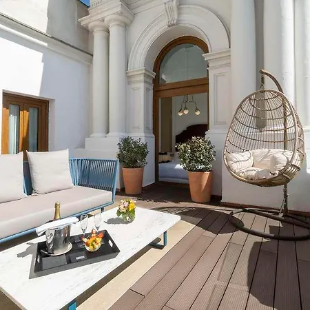 Boutique H10 De La Reina Madrid
