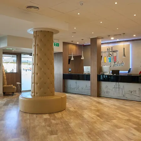 Puerta De Toledo Hotel 3*