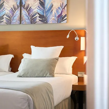 Puerta De Toledo Hotel 3*