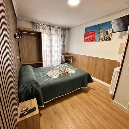 Rober Casa de hóspedes Madri