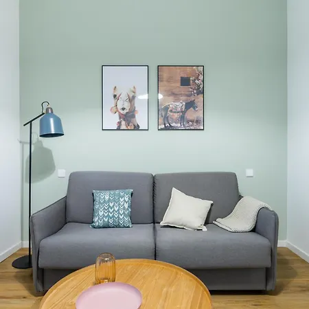 Limehome La Bolsa Apartment *