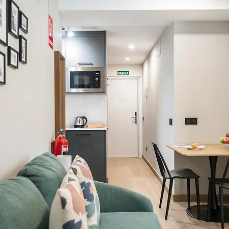 Apartment Dobo Homes - Gc21 *