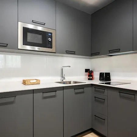 Dobo Homes - Gc21 * Madrid