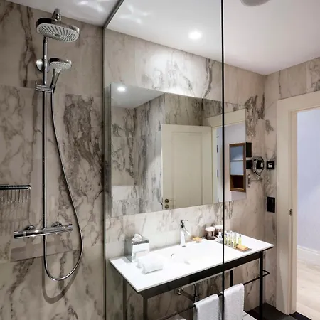 Otel Doubletree By Hilton Madrid-prado Madrid