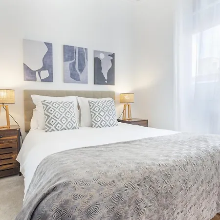 Santa Ana Place En Apartment *
