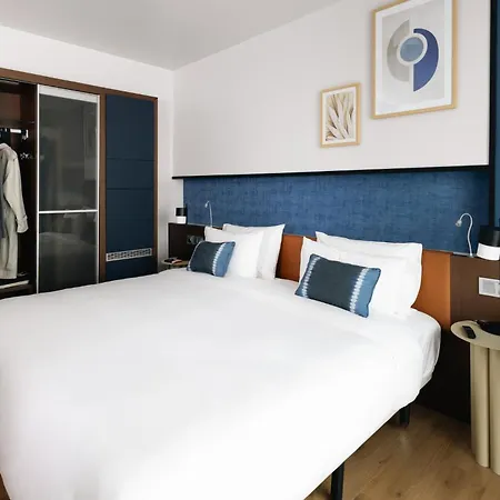 Hotel Crowne Plaza - Centre Retiro By Ihg 4*