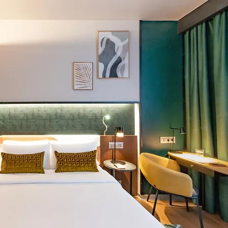 Hotel Crowne Plaza - Centre Retiro By Ihg