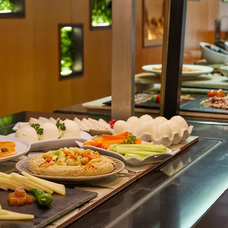 Crowne Plaza - Centre Retiro By Ihg 4*
